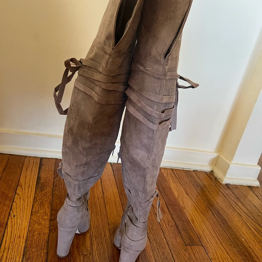 Shoe Dazzle Taupe Over the Knee Boots - Picture 3 of 9